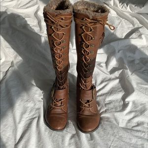 Lace up winter boots